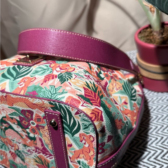 Disney x Dooney & Bourke Lion King 30th Anniversary Bucket Bag - Like New! - Picture 10 of 16